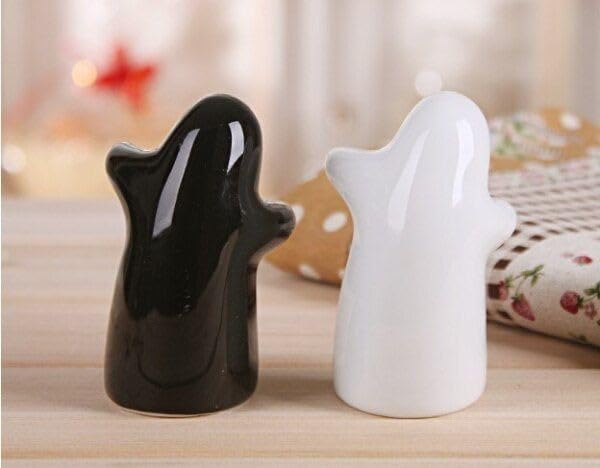 MAPPERZ Black and White Cute Salt and Pepper Shaker, Kitchen Spice Powder Dispenser for Kitchen Dining Table Decorative Organizer Couple Set (Pack of 1)