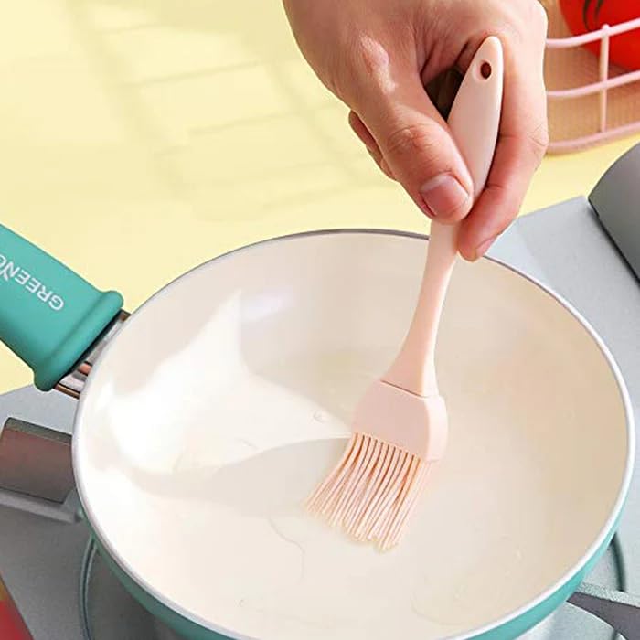 MAPPERZ 1pcs Silicone Brush for Oil, Butter, Cake, Mixer, Grilling, Cooking, Baking Multiple Uses, Heat Resistant Home and Kitchen Accessories (Pack of 1)