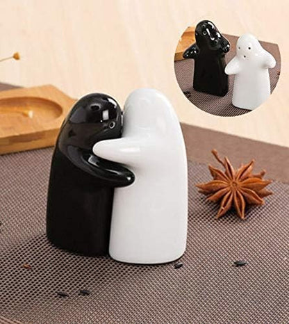 MAPPERZ Black and White Cute Salt and Pepper Shaker, Kitchen Spice Powder Dispenser for Kitchen Dining Table Decorative Organizer Couple Set (Pack of 1)