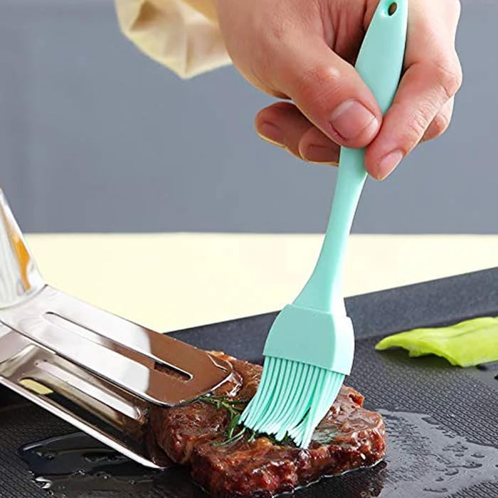 MAPPERZ 1pcs Silicone Brush for Oil, Butter, Cake, Mixer, Grilling, Cooking, Baking Multiple Uses, Heat Resistant Home and Kitchen Accessories (Pack of 1)