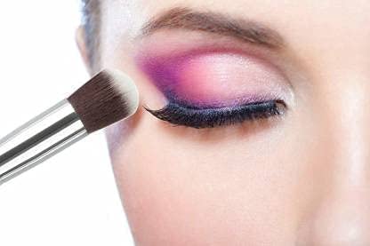Mapperz Professional Nude Eyeshadow Palette 18 New Color Ingredients with silky Shine for
