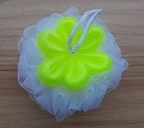 MAPPERZ Bathing Round Loofah for Men and Women/ Bath Loofah Sponge Scrubber Exfoliator for High Lather Cleansing (Random Colors)
