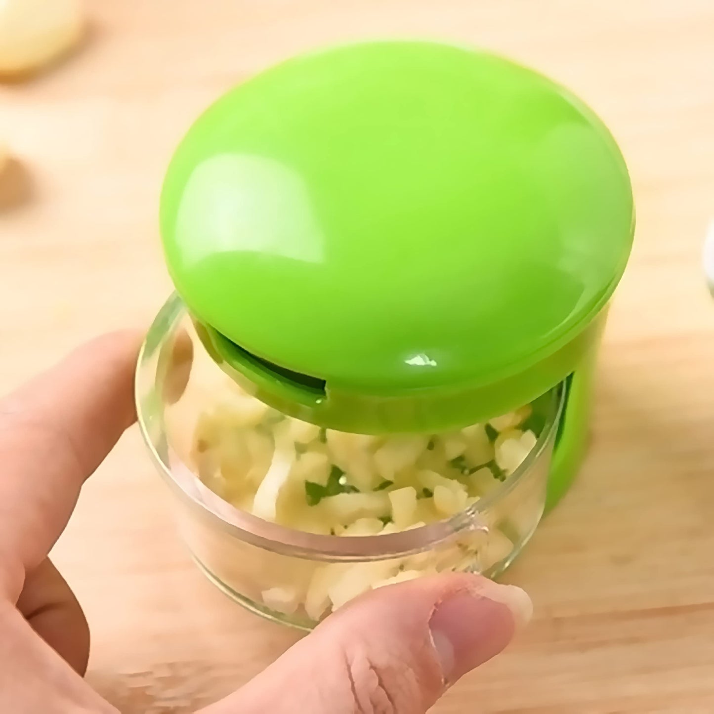 MAPPERZ Garlic Press, Cutter, Crusher, Mincer, and Storage Container Pack of 1